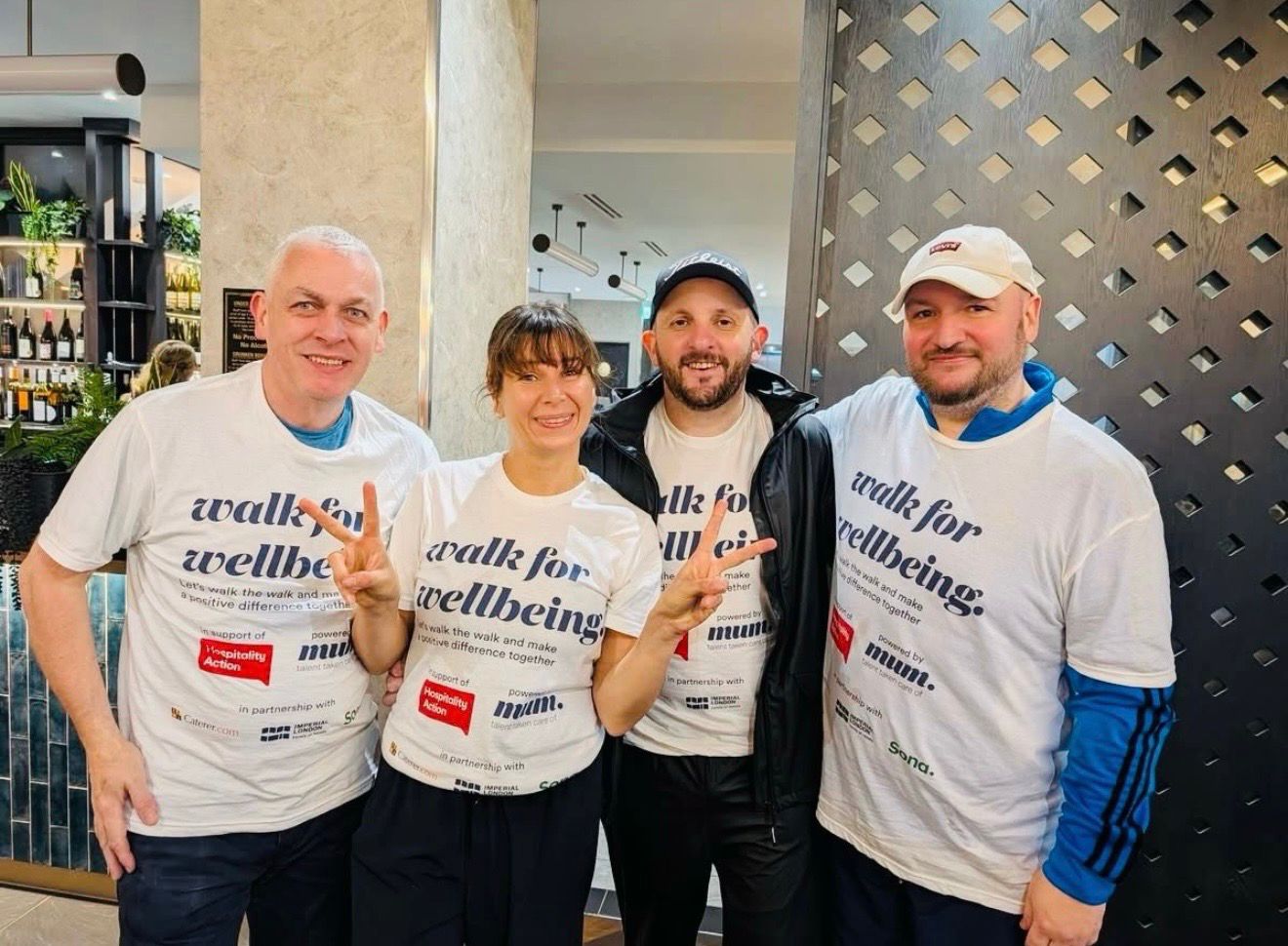 Original AAECBD11 61DB 472C 980E 6DC5FE8B8EAE